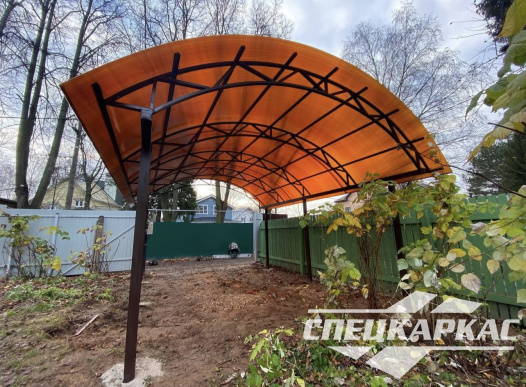 Металлический навес для машины с покрытием из сотового поликарбоната №76 - фото 1720